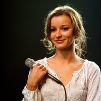 Dziedātāja Marija Naumova atzīmē 40. jubileju