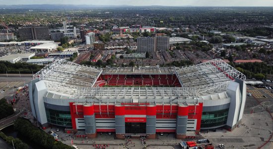 Divi miljardi sterliņu mārciņu, 100 000 skatītāju vietas – "Manchester United" ceļā uz jaunu "Old Trafford"