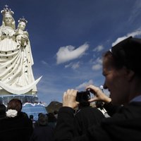 В Боливии возвели гигантскую статую Девы Марии