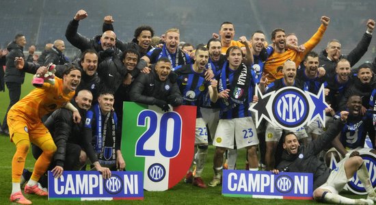 Milānas 'Inter' 20. reizi kļūst par Itālijas čempioniem