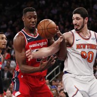 Bez Porziņģa spēlējošā 'Knicks' piedzīvo astoto zaudējumu pēc kārtas