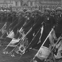 1945. gads: Vācijas kapitulācija, atombumbas pār Japānu, beidzas Otrais pasaules karš