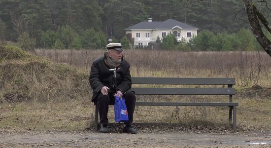 "Gleznoja līdz pēdējam elpas vilcienam." Filmu par Juri Jurjānu izrāda reģionos