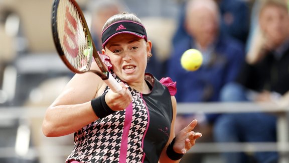 Teniss, French Open: Jeļena Ostapenko - Alizē Kornē - 4