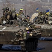 Ukrainas spēki diennakts laikā iznīcinājuši teju 100 kaujiniekus