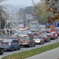'Covid-19': Lietuvā no pirmdienas ieviesīs karantīnu