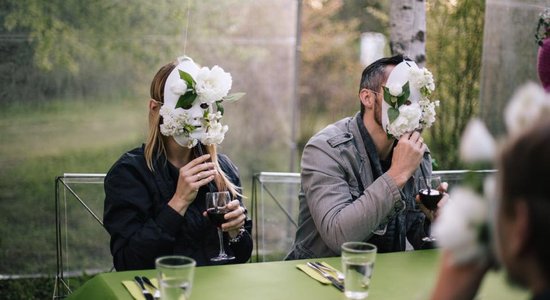 Foto: Gundegas Skudriņas gastronomiskā performance ziedonī