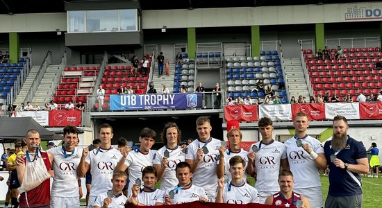 Latvijas U-18 regbija-7 izlase Eiropas čempionāta Sudraba līgā izcīna otro vietu