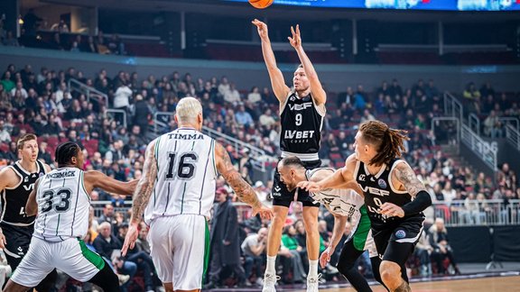 Dairis Bertāns, Jānis Timma, VEF Rīga, Dariššafaka, basketbols