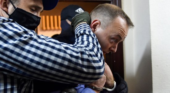 Журналист и советник Рогозина Иван Сафронов задержан по подозрению в госизмене. Что известно о деле