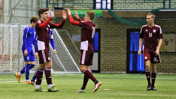 Futbols, pārbaudes: Latvijas U-19 izlase - Skonto