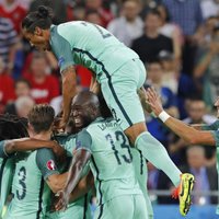 ФОТО, ВИДЕО: Как Португалия наконец-то одержала чистую победу на Евро-2016