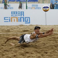 Samoilovs/Šmēdiņš neiekļūst Ķīnas turnīra pusfinālā