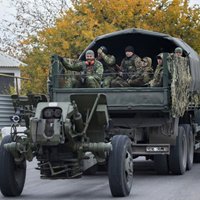Donbasā ieradusies Krievijas tehnikas kolonna un 500 karavīri, paziņo Timčuks