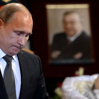 Putins paraksta dekrētu par nelegāli ievestās rietumvalstu pārtikas iznīcināšanu