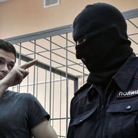 Opozicionārs Jašins atbrīvots un uzreiz aizturēts piekto reizi pēc kārtas