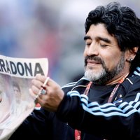 Argentīnas tiesa atļauj Maradonas pārapbedīšanu