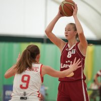 Latvijas U20 basketbolistes pārbaudes spēlē piekāpjas Francijai