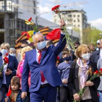 Dodons pirms Moldovas vēlēšanām metas cīņā pret viendzimuma attiecībām