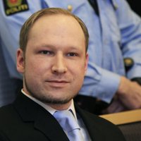 Norvēģu terorists Breiviks uzņemts Oslo universitātē
