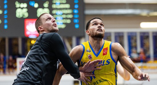 Ausēja spārnotie "Ventspils" basketbolisti pārāki Kurzemes derbijā