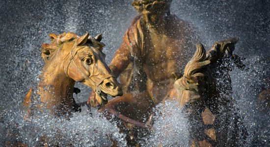 To izmērs un skaistums iedveš bijību: iespaidīgākās statujas un strūklakas pasaulē