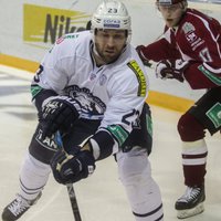 KHL diskvalificē 'Medveščak' prezidentu spēlētājiem neizmaksāto algu dēļ
