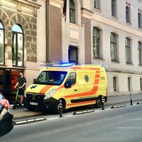 Столбики, мешающие оперативному транспорту, обещают убрать с улиц Риги