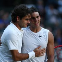 Gan Federers, gan Nadals sasniedz Vimbldonas ceturtdaļfinālu