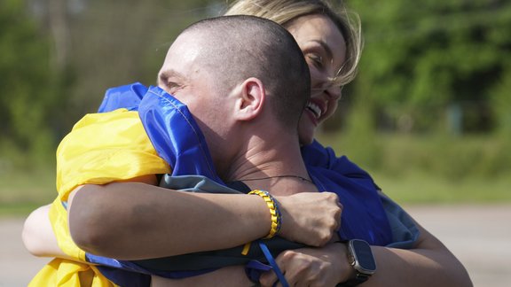 Krievija un Ukraina viena otrai nodevusi 390 gūstekņus
