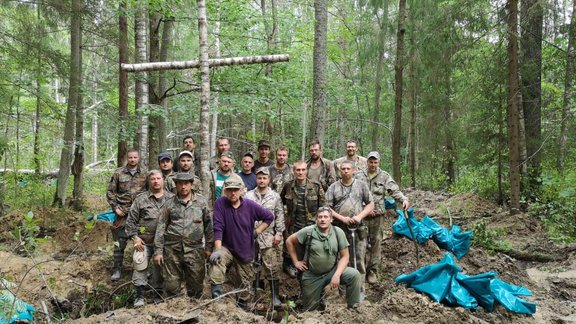 Volhovas purvos atrod 171 latviešu leģionāra mirstīgās atliekas - 16