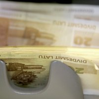 Латвийцы за год прислали домой 7% госбюджета страны