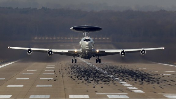 AWACS lidmašīnas - 4