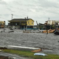 Ураган "Харви" в Техасе: десятки человек пропали без вести, двое погибли