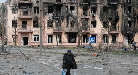 "Мы плакали. Нашего города больше не было". Главное из большого расследования Human Rights Watch об осаде Мариуполя