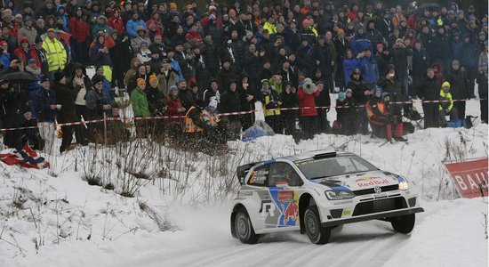 Latvala pārņēmis Zviedrijas rallija kopvērtējuma pirmo vietu