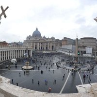 Папа римский займется Банком Ватикана