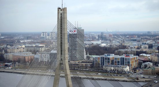 В первом квартале с убытками работали пять банков в Латвии