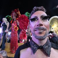 Foto: Francijā noticis pirmais geju karnevāls