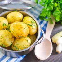 Kādēļ kartupeļi jāiekļauj diētā, un kā tos ātri un pareizi pagatavot