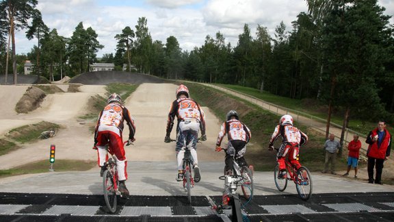 Jaunizveidotā BMX trase Mežaparka - 16