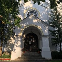 Par seksuālo izmantošanu aizturētais priesteris Zeiļa turpina pieņemt grēksūdzes, vēsta 'Panorāma'