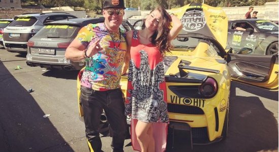 Foto: Latvietes Betijas piedzīvojumi 'Gumball 3000' rallijā