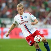 Rudņevs neglābj HSV komandu no ļoti smaga zaudējuma Minhenes 'Bayern'