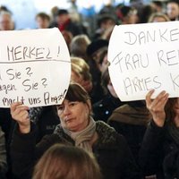 Меркель требует "жесткого ответа" на насилие над немецкими женщинами