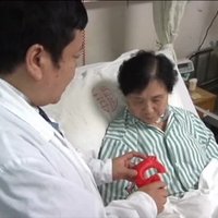 Video: Šanhajā kardiologi sarežģītā operācijā izmanto sirds 3D modeli