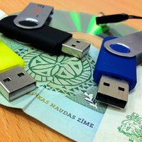 Новый налог для латвийцев – на USB-флешки и компьютеры