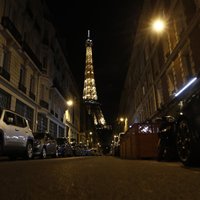 Власти Франции решили отменить комендантский час и ношение масок на улице