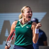 Kontaveitai un Plīškovai uzvaras 'WTA Finals' ievadā