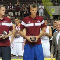 Porziņģis un Pasečniks iekļauti Eiropas U-18 čempionāta simboliskajā izlasē